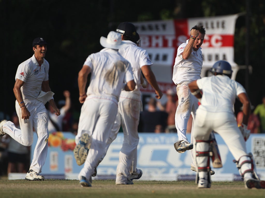 Graeme Swann shows his joy after snaring Suraj Randiv